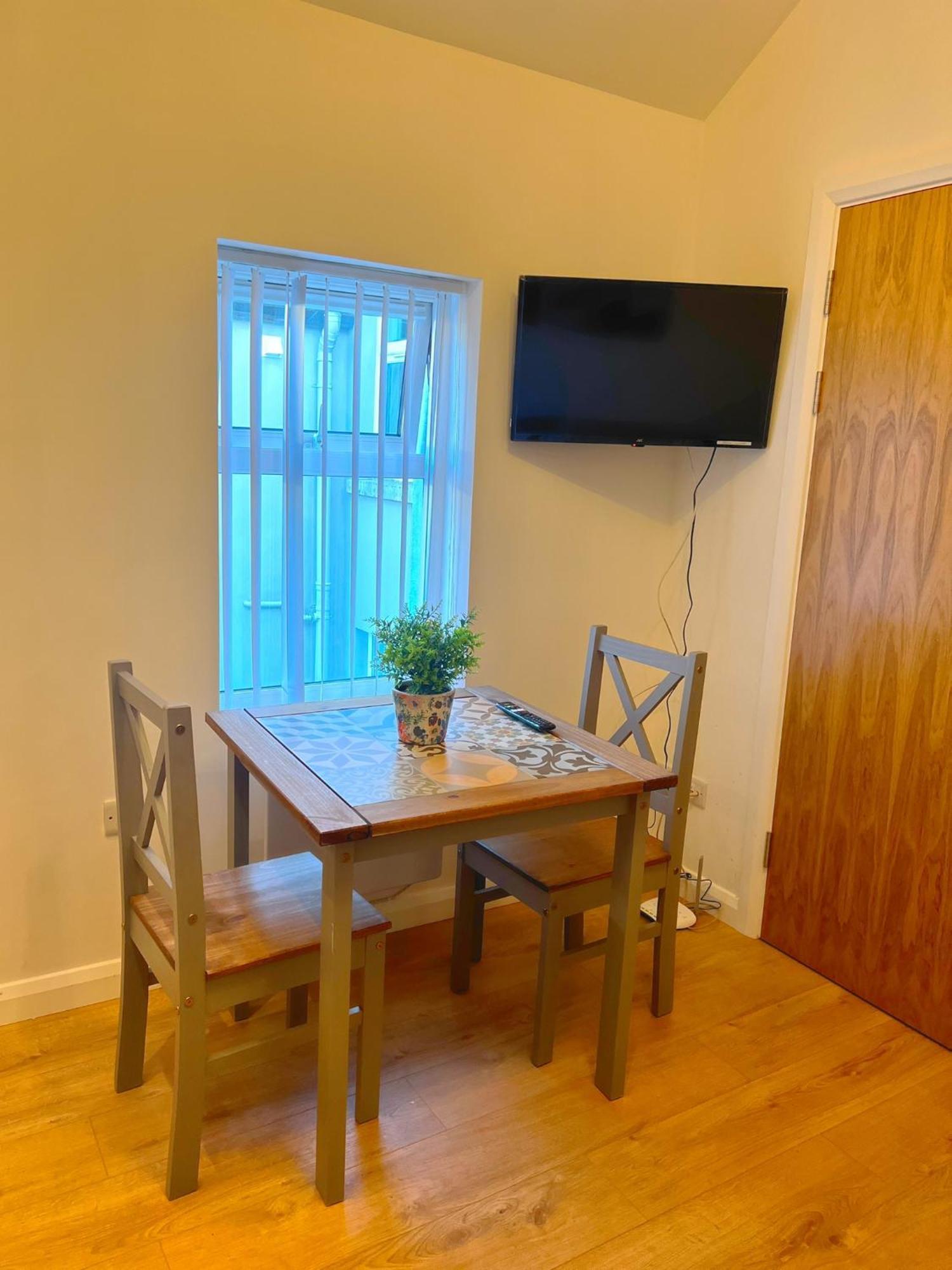 Bangor Central Apartments Экстерьер фото