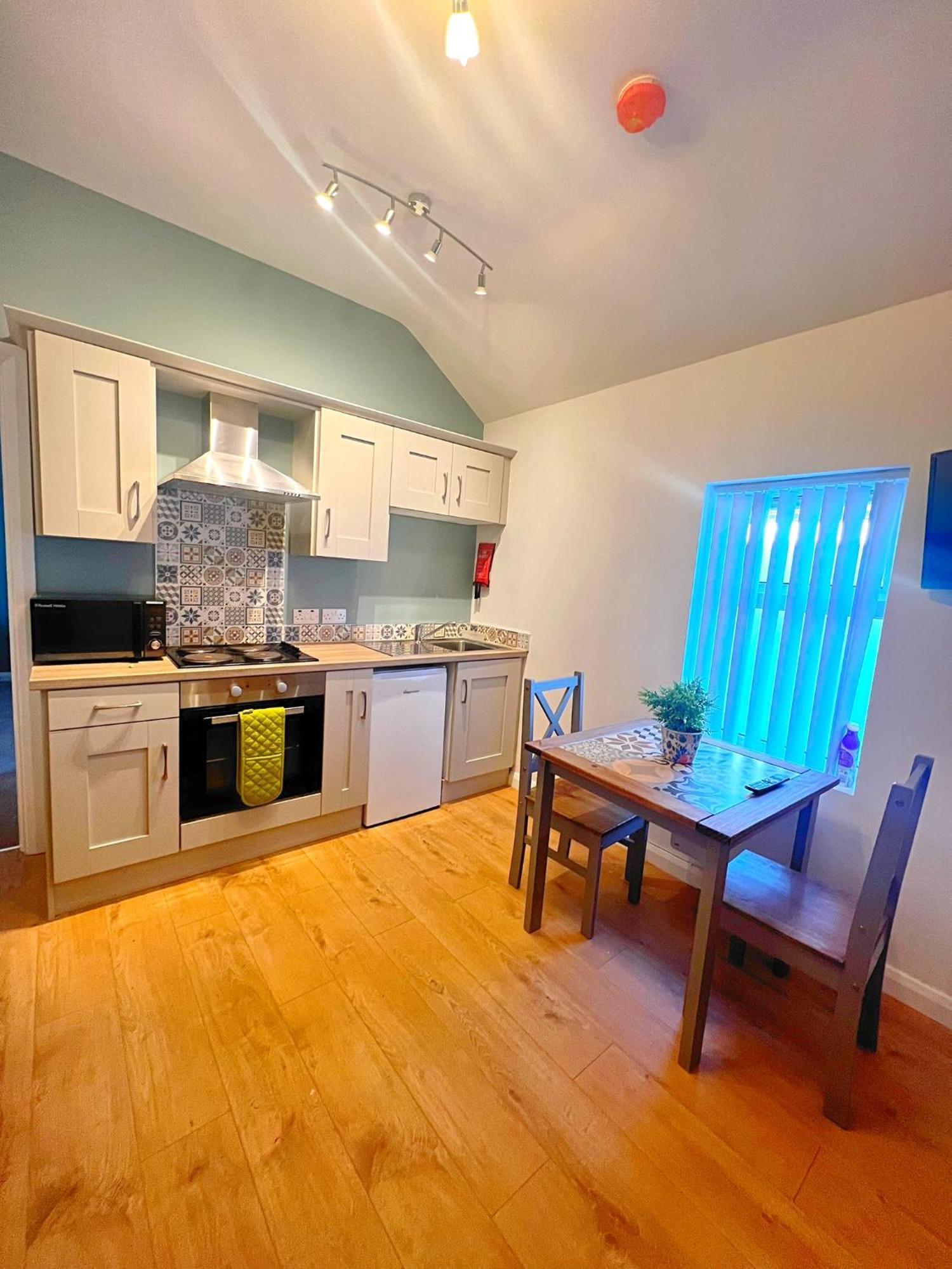 Bangor Central Apartments Экстерьер фото