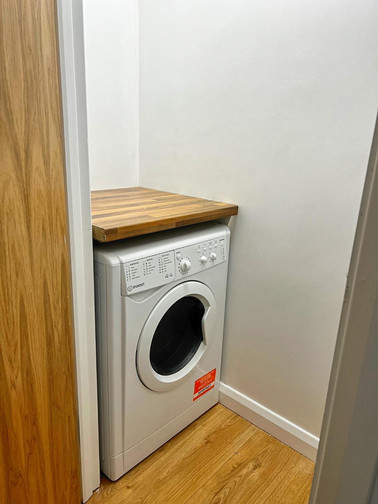 Bangor Central Apartments Экстерьер фото