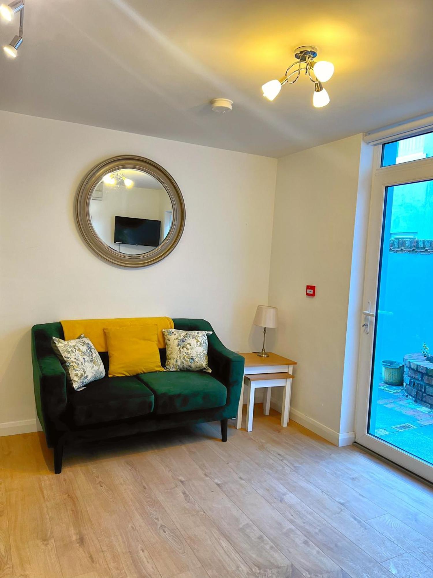 Bangor Central Apartments Экстерьер фото